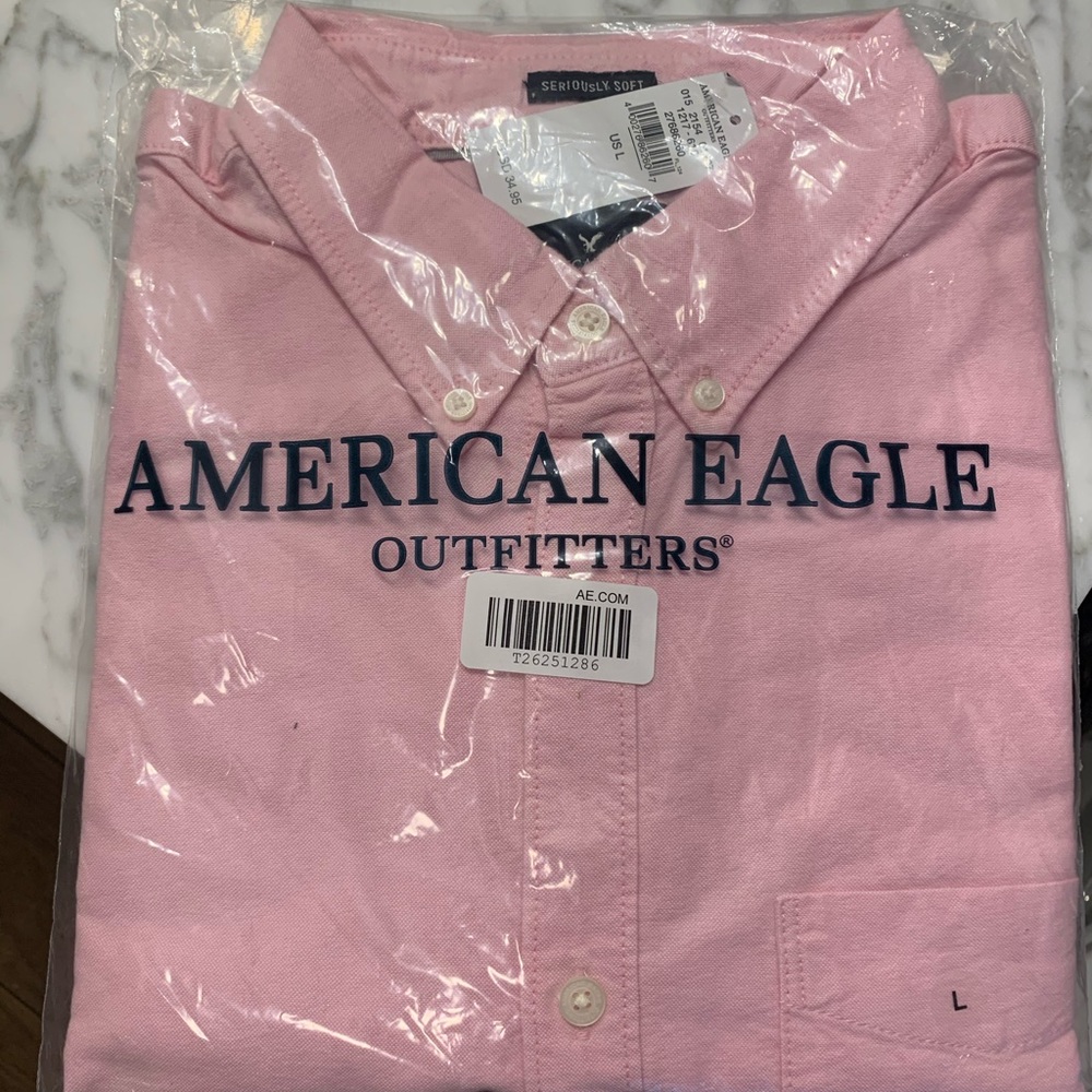 Men’s American Eagle button down shirt
